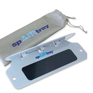 spAIRtray travel shelf for plane window